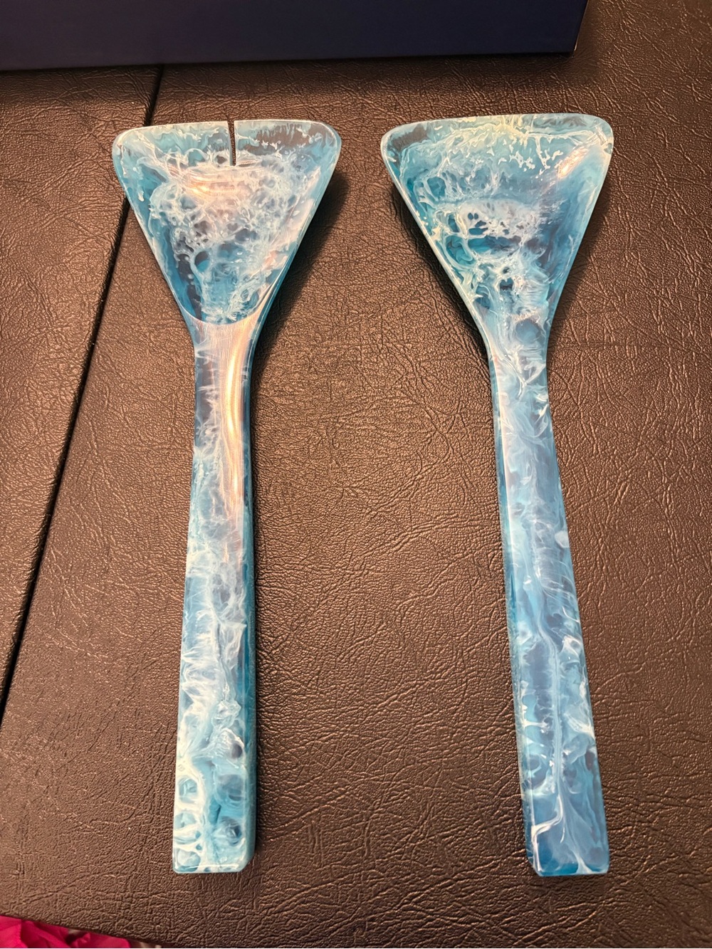 Jonathan Adler Blue and White Marble Resin Serving utensils-NIB
